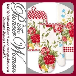 🦋 New Pioneer Woman Sweet Rose 3-Piece Kitchen Set